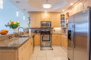 3725 S Ocean Dr, Hollywood, FL 33019 - Photo 10