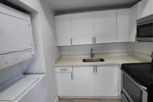 1008 Jefferson Ave, Miami Beach, FL 33139 - Photo 6