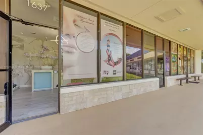 1637 N Hiatus, Pembroke Pines, FL 33026 - Photo 16