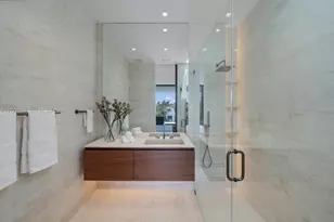 5515 Pine Tree Dr, Miami Beach, FL 33140 - Photo 46