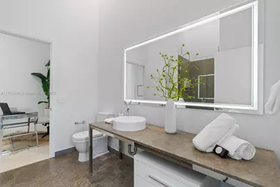 495 Brickell Ave #2203, Miami, FL 33131 - Photo 14