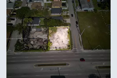 1405 NW 79th St, Miami, FL 33147 - Photo 2