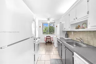 4898 NW 29th Ct, Lauderdale Lakes, FL 33313 - Photo 10