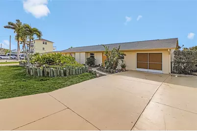 2859 Cheryl St, Cape Coral, FL 33993 - Photo 32