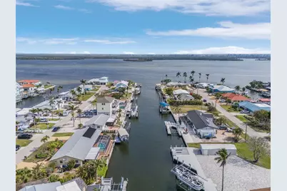 2859 Cheryl St, Cape Coral, FL 33993 - Photo 4