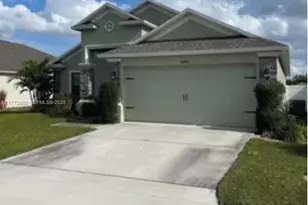 8248 Campbell Crossing Circle, Lakeland, FL 33810 - Photo 4
