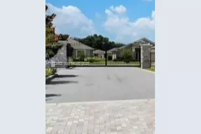 8248 Campbell Crossing Circle #8248, Lakeland, FL 33810 - Photo 2