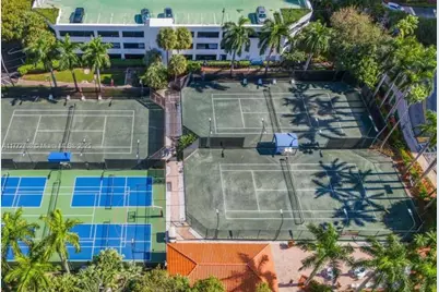 19101 NE 36th Ct #302, Aventura, FL 33180 - Photo 16