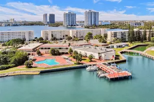 2920 Point E Dr, Aventura, FL 33160 - Photo 44