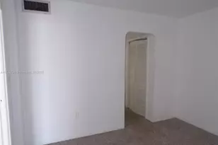 2920 Point E Dr, Aventura, FL 33160 - Photo 32