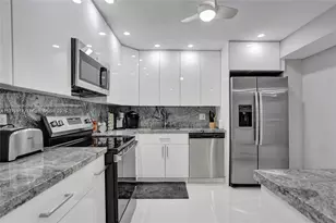 2301 S Ocean Dr, Hollywood, FL 33019 - Photo 12