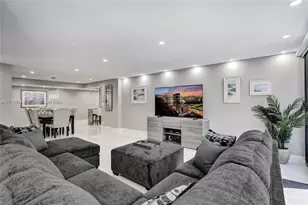 2301 S Ocean Dr, Hollywood, FL 33019 - Photo 4