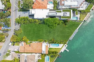 9224 Bay Dr, Surfside, FL 33154 - Photo 12