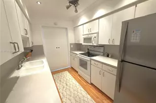 2340 NE 9th St, Fort Lauderdale, FL 33304 - Photo 8