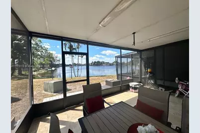 8920 Palm Tree Ln #8920, Pembroke Pines, FL 33024 - Photo 18