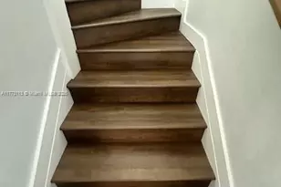 8920 Palm Tree Ln, Pembroke Pines, FL 33024 - Photo 38