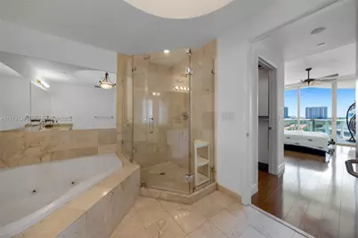 3131 NE 188th St #1-910, Aventura, FL 33180 - Photo 18