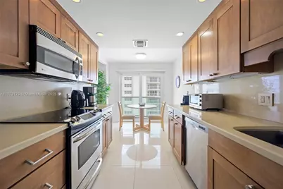 3400 Galt Ocean Dr #1105S, Fort Lauderdale, FL 33308 - Photo 10