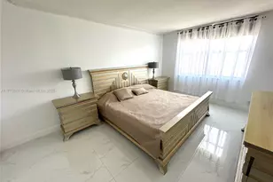 427 Golden Isles Dr, Hallandale Beach, FL 33009 - Photo 26