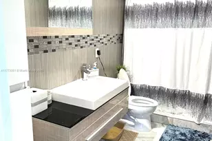 427 Golden Isles Dr, Hallandale Beach, FL 33009 - Photo 22