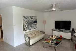 3922 NE 166th St, North Miami Beach, FL 33160 - Photo 4