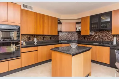 17555 Collins Ave #1004, Sunny Isles Beach, FL 33160 - Photo 8