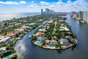 455 Centre Is, Golden Beach, FL 33160 - Photo 4