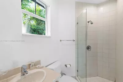 455 Centre Is, Golden Beach, FL 33160 - Photo 32