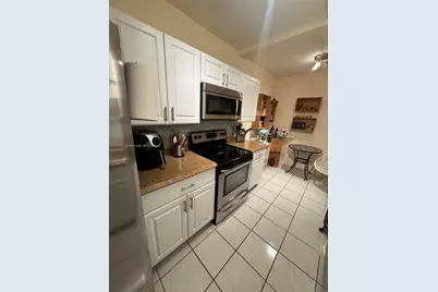 4330 Hillcrest Dr #304, Hollywood, FL 33021 - Photo 4