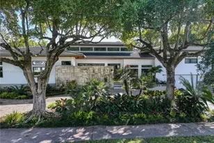 1060 Alfonso Ave, Coral Gables, FL 33146 - Photo 2