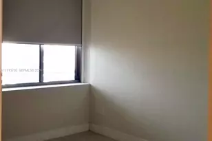 16385 Biscayne Blvd, North Miami Beach, FL 33160 - Photo 16