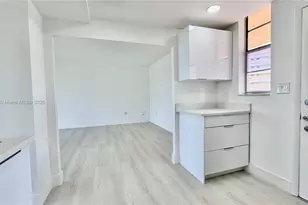 2999 Point E Dr, Aventura, FL 33160 - Photo 4