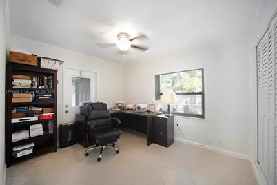 621 Hudson Rd, West Palm Beach, FL 33405 - Photo 10