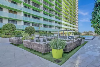1756 N Bayshore Dr #18F, Miami, FL 33132 - Photo 70