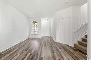 2556 SE 15th Ct, Homestead, FL 33035 - Photo 4