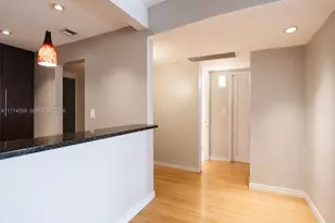 19390 Collins Ave, Sunny Isles Beach, FL 33160 - Photo 14