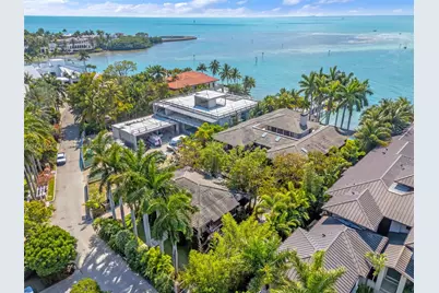 9 Harbor Pt, Key Biscayne, FL 33149 - Photo 80