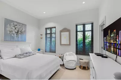 9 Harbor Pt, Key Biscayne, FL 33149 - Photo 56