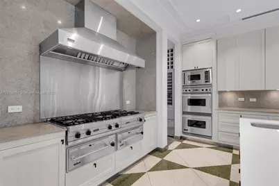 9 Harbor Pt, Key Biscayne, FL 33149 - Photo 14