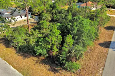 2500 E 9th St, Lehigh Acres, FL 33936 - Photo 6