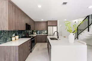 424 NW 13th Ct, Florida City, FL 33034 - Photo 4