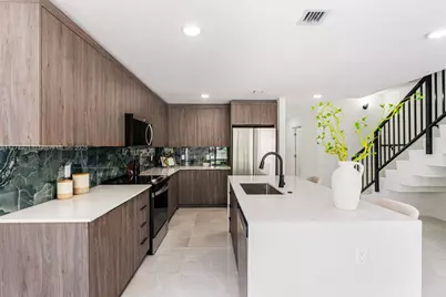 430 NW 13 Ct, Florida City, FL 33034 - Photo 4