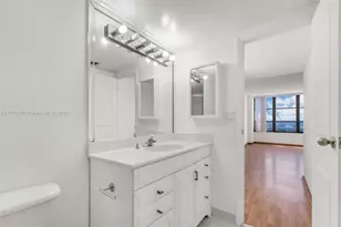 600 Three Islands Boulevard, Hallandale Beach, FL 33009 - Photo 10