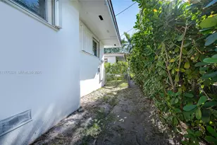 1704 S Le Jeune Rd, Coral Gables, FL 33134 - Photo 18