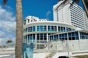 5445 Collins Ave, Miami Beach, FL 33140 - Photo 2