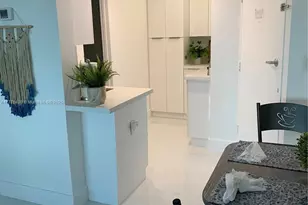 5445 Collins Ave, Miami Beach, FL 33140 - Photo 10