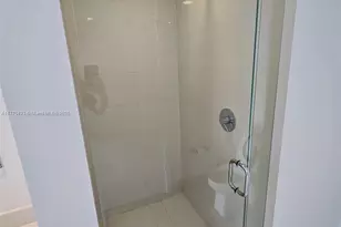 121 NE 34th St, Miami, FL 33137 - Photo 22