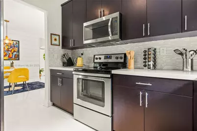 775 NW 44th St, Miami, FL 33127 - Photo 8