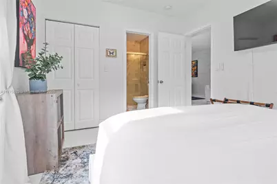 775 NW 44th St, Miami, FL 33127 - Photo 14