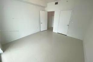 79 SW 12th St, Miami, FL 33130 - Photo 10